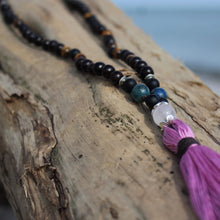 Load image into Gallery viewer, Landing Traditional Mala