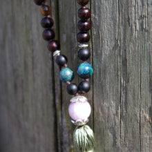 Load image into Gallery viewer, Landing Traditional Mala