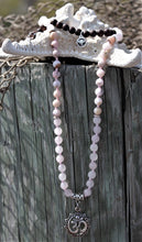 Load image into Gallery viewer, Precious Heart Traditional Mala